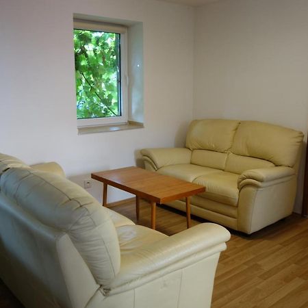 Apartman Hulin, Chrastany - Bily Экстерьер фото