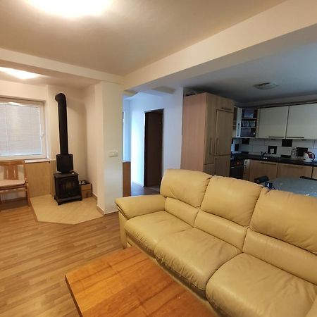 Apartman Hulin, Chrastany - Bily Экстерьер фото